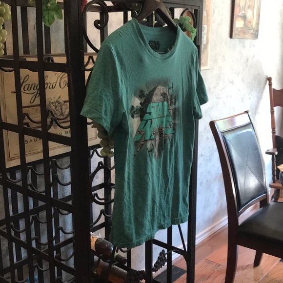 STAR WARS Green T Shirt. Boys. Size Small. - Picture 3 of 3